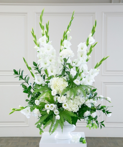 Heavenly Pedestal - White