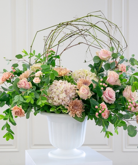 Graceful Pedestal - White